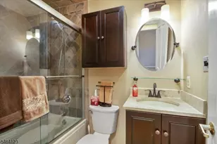 62 Falls Bridge Dr, Totowa, NJ 07512 - Photo 6