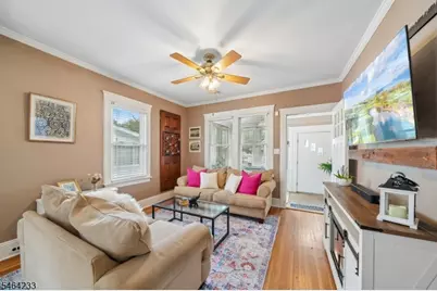 38 Franklin St, Union Township, NJ 07088 - Photo 4