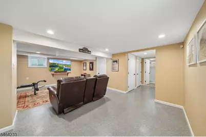 38 Franklin St, Union Township, NJ 07088 - Photo 16