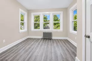 17 Arverne Terrace, Irvington, NJ 07111 - Photo 6