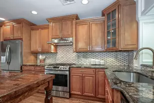 34 Grandview Dr, Wayne, NJ 07470 - Photo 8