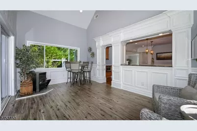 34 Grandview Dr, Wayne, NJ 07470 - Photo 12