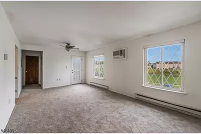 73F Farm Rd #F, Hillsborough Township, NJ 08844 - Photo 4