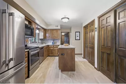 658 Main St, Union Township, NJ 08802 - Photo 12