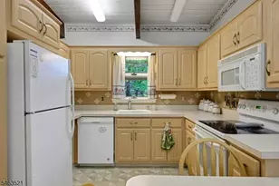 138 Shongum Rd, Denville Twp., NJ 07834 - Photo 10