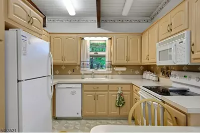 138 Shongum Rd, Denville Twp., NJ 07834 - Photo 8