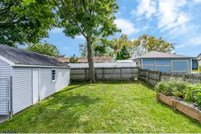 324 Codrington Pl, Bound Brook, NJ 08805 - Photo 26