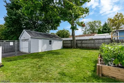324 Codrington Pl, Bound Brook, NJ 08805 - Photo 28