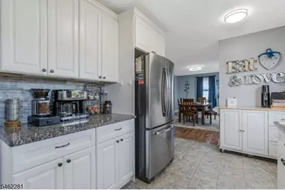 324 Codrington Pl, Bound Brook, NJ 08805 - Photo 12