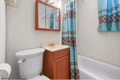 1211 Bergen Ave, Linden, NJ 07036 - Photo 20