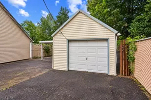 1211 Bergen Ave, Linden, NJ 07036 - Photo 38