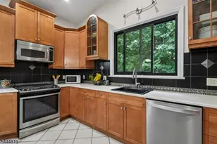 70 Hillside Ave, West Orange Township, NJ 07052 - Photo 14