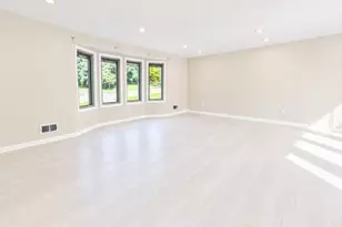 95 Eagle Rock Ave, Roseland, NJ 07068 - Photo 4