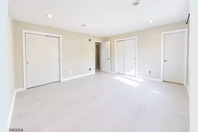 95 Eagle Rock Ave, Roseland, NJ 07068 - Photo 18