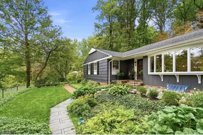 14 Indian Head Road, Morris Township, NJ 07960 - Photo 2