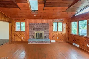 8 Weaver House Cove Rd, Byram Township, NJ 07821 - Photo 6