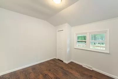 8 Weaver House Cove Rd, Byram Township, NJ 07821 - Photo 14