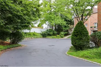 12 Cowperthwaite Pl, Westfield, NJ 07090 - Photo 24