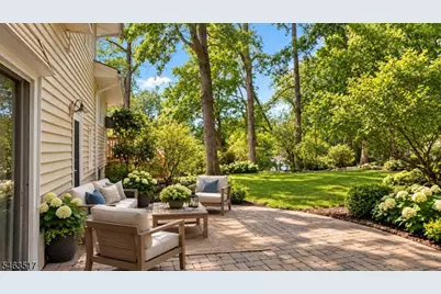 16 Warren Pl, Berkeley Heights Township, NJ 07974 - Photo 20