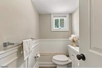 264 Winifred Dr, Totowa, NJ 07512 - Photo 18