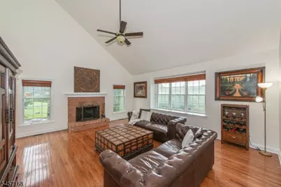 14 Vista Dr, Mount Olive, NJ 07836 - Photo 14