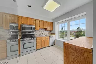 251 Broadmoor-, Union Township, NJ 07083 - Photo 4