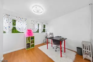 20 Ridgeview Ave, West Orange Township, NJ 07052 - Photo 12