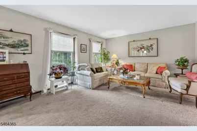 2 Rittenhouse Cir, Raritan Township, NJ 08822 - Photo 4