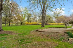 2 Rittenhouse Cir, Raritan Township, NJ 08822 - Photo 34
