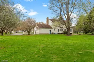 2 Rittenhouse Cir, Raritan Township, NJ 08822 - Photo 36