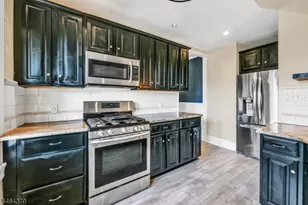 262 Clinton Pl, Hackensack, NJ 07601 - Photo 10