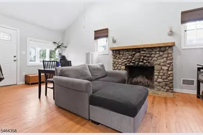 86 Hiawatha Blvd, Parsippany, NJ 07034 - Photo 2