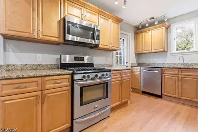 86 Hiawatha Blvd, Parsippany, NJ 07034 - Photo 4
