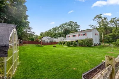 917 Grand Ave, Hackettstown, NJ 07840 - Photo 22