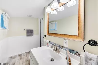 107 Overlook Rd, Vernon, NJ 07461 - Photo 18