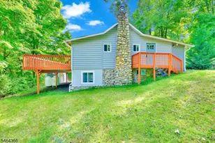 107 Overlook Rd, Vernon, NJ 07461 - Photo 1
