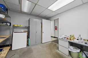 1080 Garden State Rd, Union Township, NJ 07083 - Photo 16