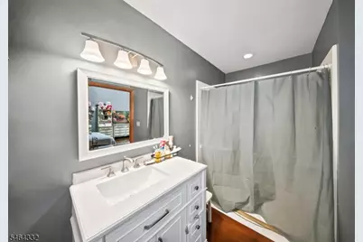 953 W 5th St, Plainfield, NJ 07063 - Photo 20