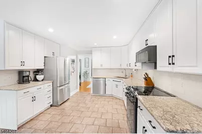 6 Larsen Dr, Roxbury Township, NJ 07876 - Photo 6