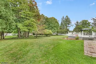 6 Larsen Dr, Roxbury Township, NJ 07876 - Photo 38