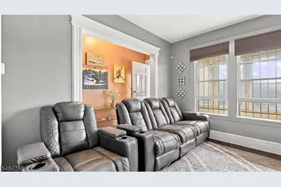 12 Church Pl, East Orange, NJ 07017 - Photo 8