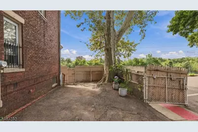 12 Church Pl, East Orange, NJ 07017 - Photo 20