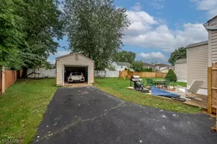 25 Lawrence Pl, Freehold, NJ 07728 - Photo 26