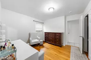 25 Lawrence Pl, Freehold, NJ 07728 - Photo 14
