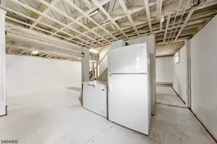 25 Lawrence Pl, Freehold, NJ 07728 - Photo 24