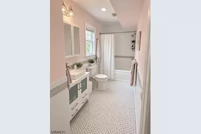 078 Midland Ave, Fair Lawn, NJ 07410 - Photo 10