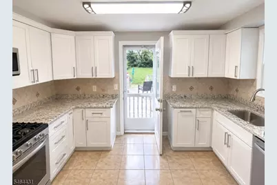 078 Midland Ave, Fair Lawn, NJ 07410 - Photo 4