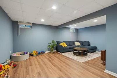 8001 Brittany Dr, Wayne, NJ 07470 - Photo 22