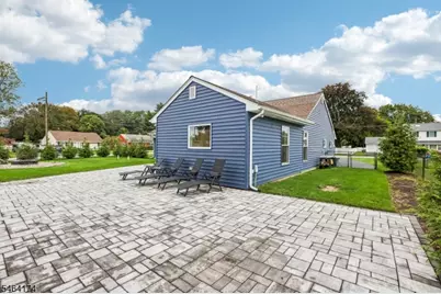 4 Stuart Ln, Wayne, NJ 07470 - Photo 26