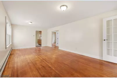 1585 Hillcrest Ter, Union Township, NJ 07083 - Photo 10